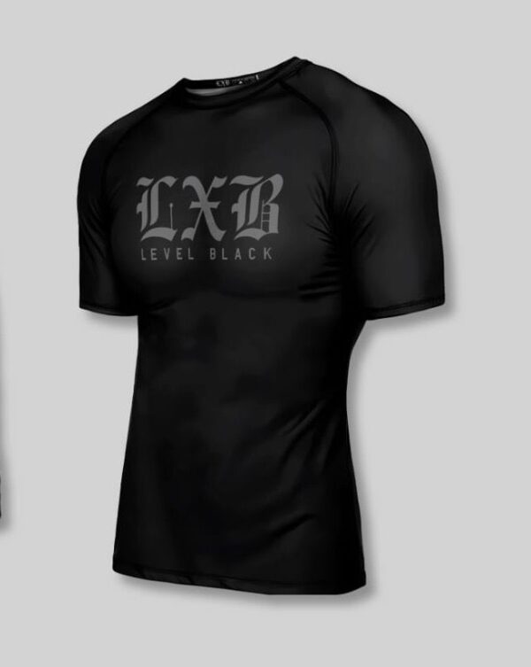 Rashguard Lycra Lion "Level Black" Negra